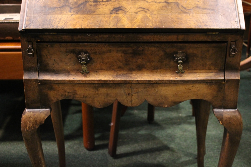 A FINE WALNUT BUREAU DU JOUR, neat size, drop down front reveals cabinet with drawers, over a single - Image 2 of 4