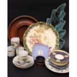 A MIXED LOT OF CHINA/PORCELAIN ITEMS, includes; (4) Japanese style coffee cups & saucers, (1) turned