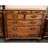 A VERY FINE LARGE CHEST OF DRAWERS, with cross-banded top, 3 over 2 over 3, graduated drawers,