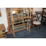 A pine clothes airer with five rails, on turned supports, 117cm