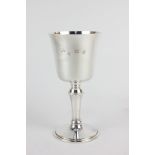 An Elizabeth II silver goblet, maker W I Broadway & Co, Birmingham 1972, 5oz