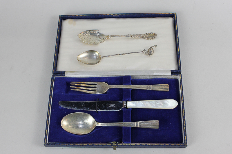 An Elizabeth II silver and mother of pearl cased christening set of knife, fork and spoon, maker - Image 2 of 2