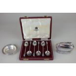 A set of six Elkington silver plated coffee spoons with cherub finials, in Asprey case, a Christofle