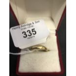 Jewellery: 18ct. gold wedding band, size J. Approx. 3grams.