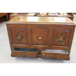 Late 17th/early 18th cent. oak mule chest. Peg jointed, later Regency inlays & stringing of