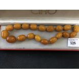 19th/ Early 20th cent. Butterscotch amber necklace 59.3g.