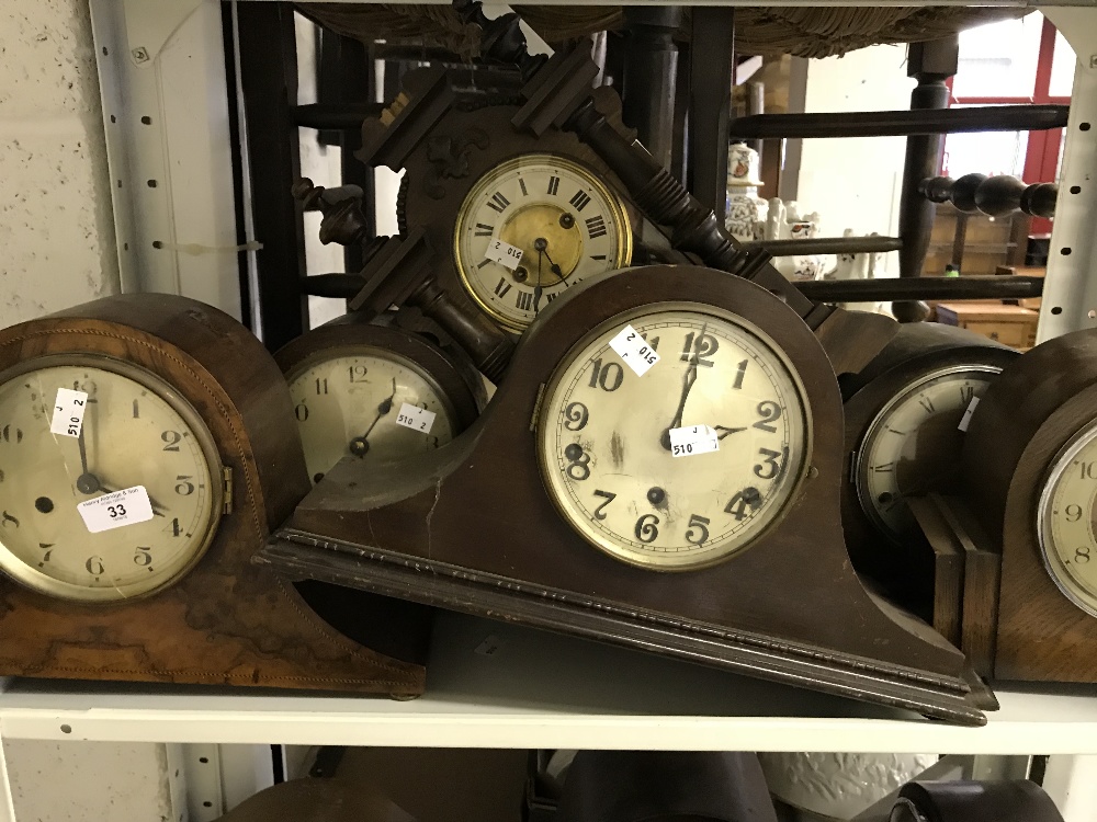 Clocks: 20th cent. Oak and mahogany cased mantel clocks, Smiths, etc. (6 in Total).