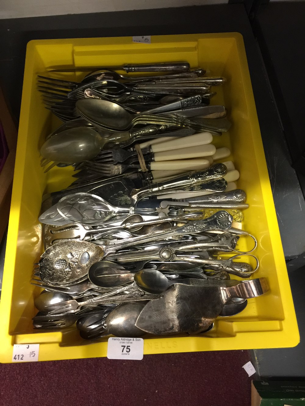 20th cent. Flatware/Cutlery: Plated berry spoons, pickle forks, grape scissors, knives and forks (