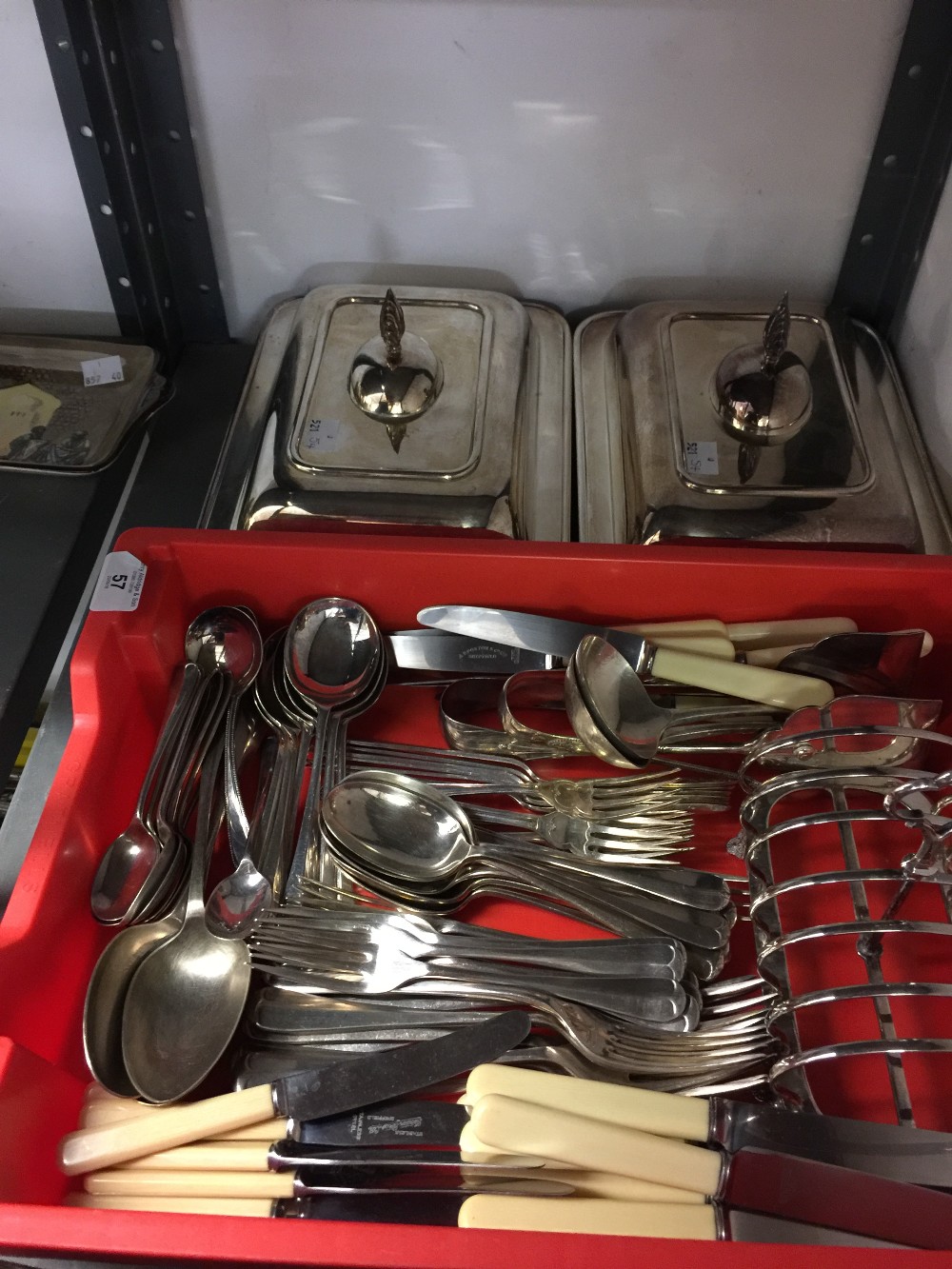 19th & 20th cent. Plated Ware: Toast rack (6 slices), muffin tongs, sugar nips, sauce ladles,