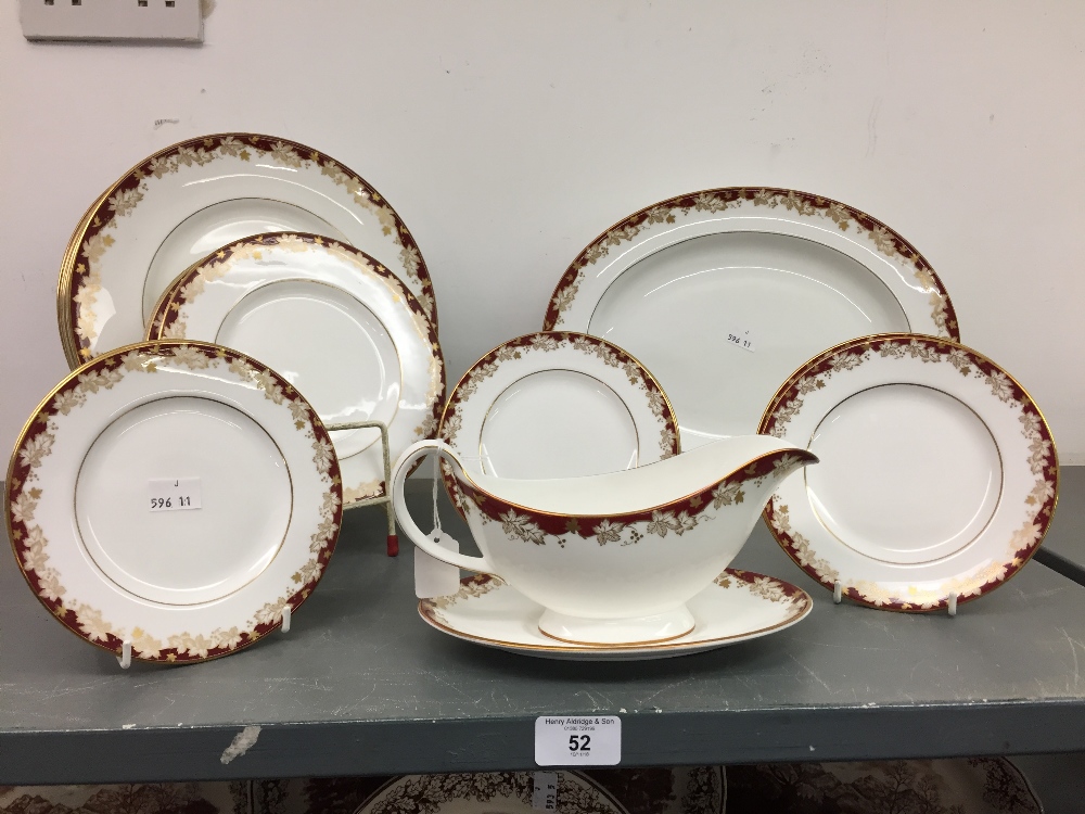 20th cent. Ceramics: Dinner ware, Royal Doulton "Winthrop" 6 place, includes dinner, side & bread