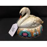 Crown Derby: Imari paperweight Swan LX.