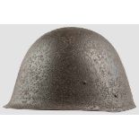 Stahlhelm M 1931 Rau lackierte Stahlglocke, innen gestempelt {Ludwików/42/37{. Dreiteiliges