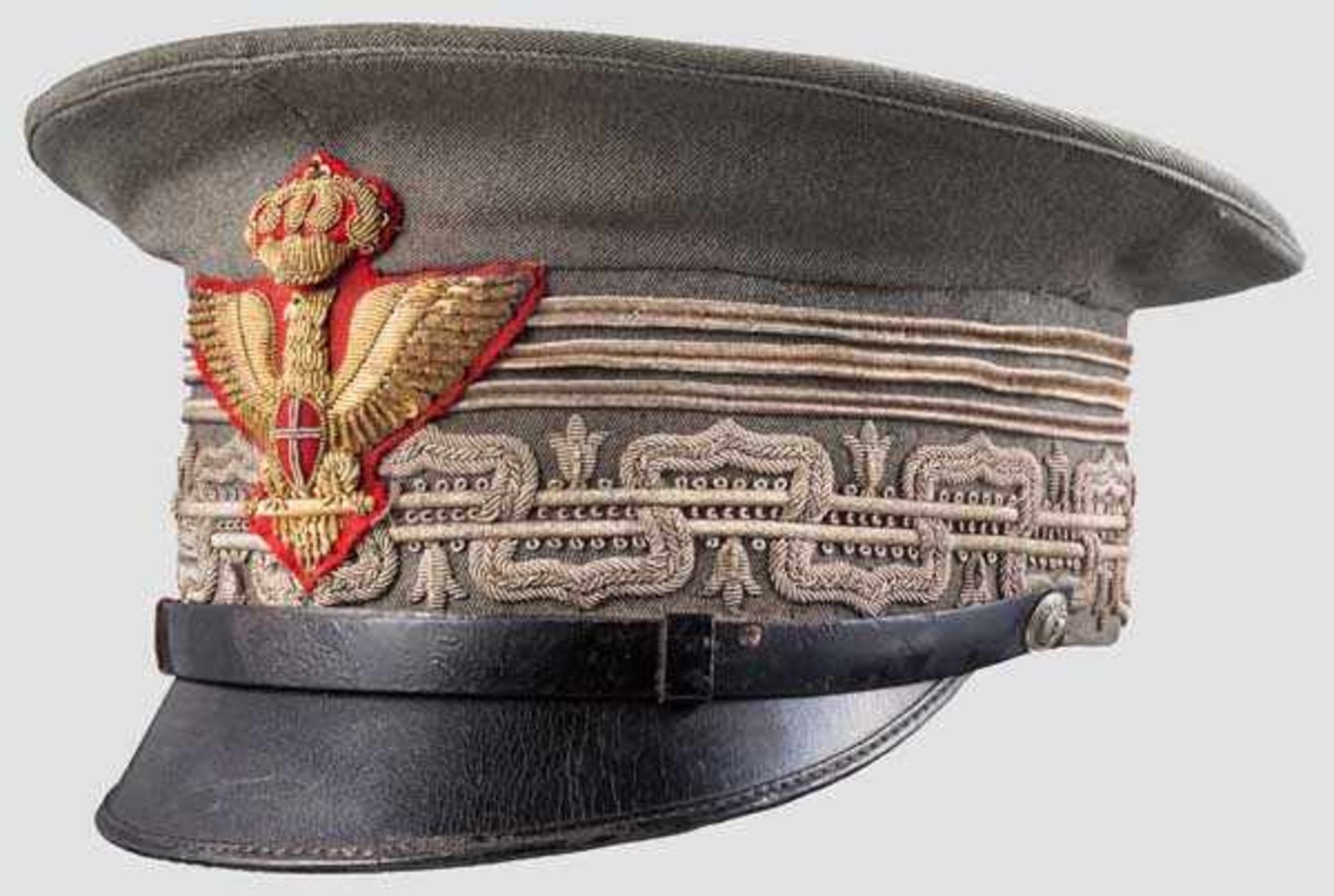Schirmmütze für Generale Feines feldgraues Tuch, am Bund drei umlaufende, silberne Plattschnüre - Bild 2 aus 5