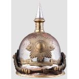 Helm M 1862 für Mannschaften des Regiments Garde du Corps Eisenglocke mit Messingeinfassungen,