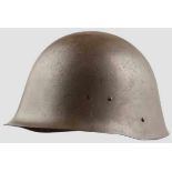 Stahlhelm M 1931 Glatt lackierte Stahlglocke, innen gestempelt {Silesia/32{. Dreiteiliges