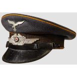 A visor hat for NCOs of the Luftwaffe Flight or paratroopers Blue-grey gabardine (minor moth