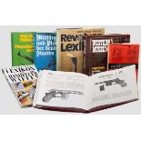 Sieben Bücher zu den Themen Revolver und militärische Feuerwaffen Hans Peter Muster, Revolver-