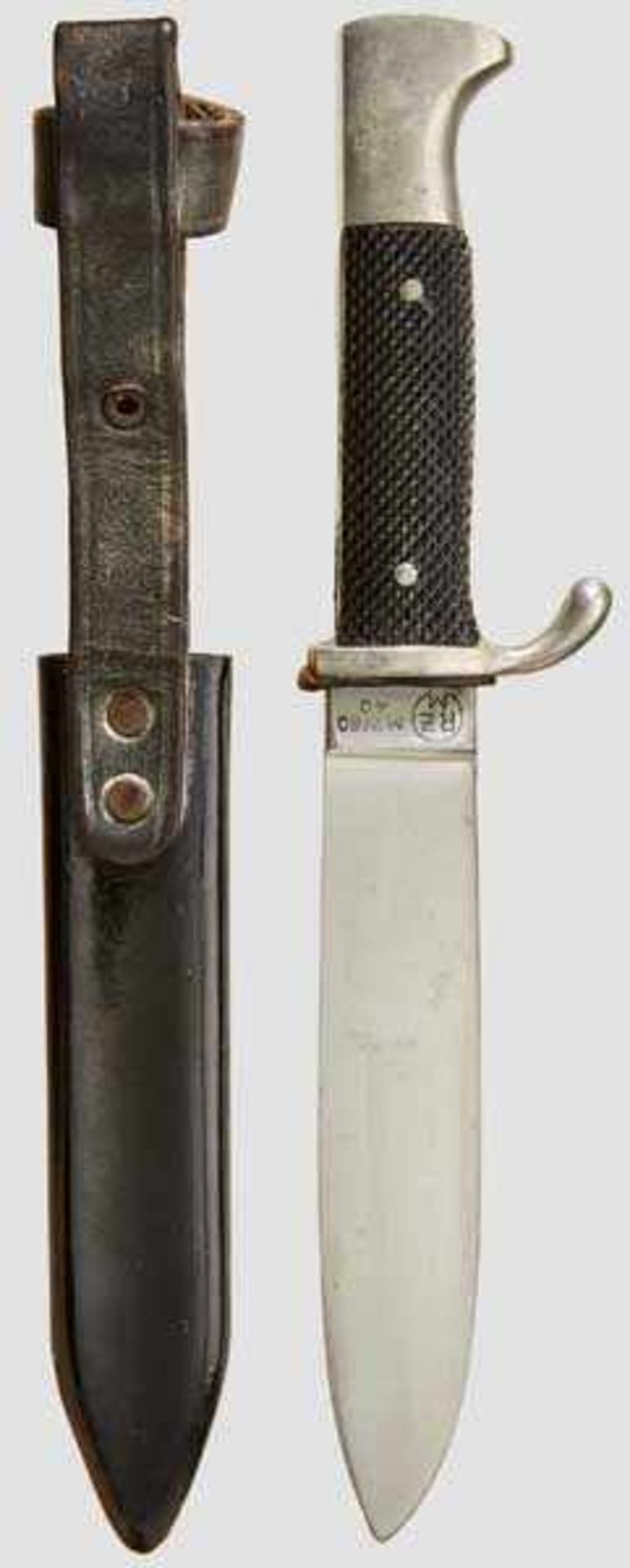 A Model 1938 Knife for Hitler Youth Maker Guastav Spitzer, Solingen, {RZM M7/80 40{, polished - Bild 2 aus 2