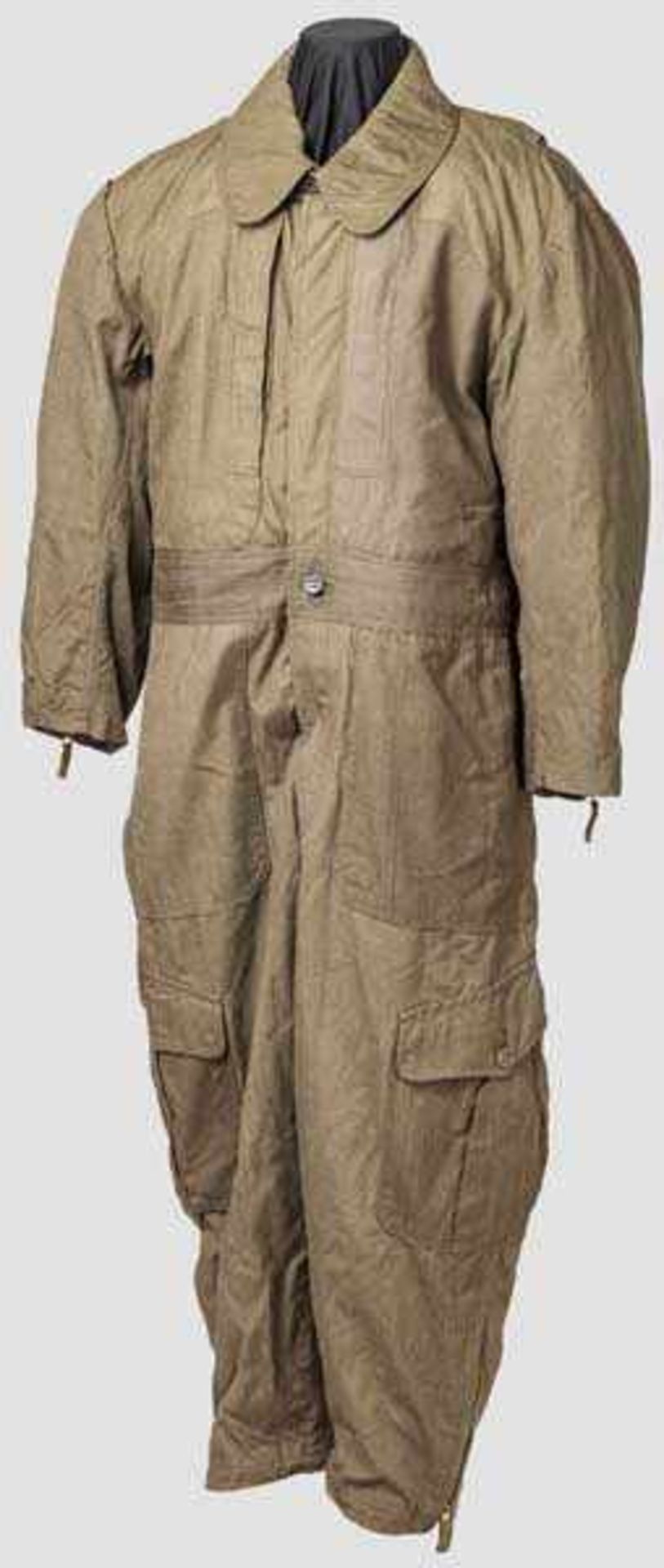 Uniform- und Ausrüstungsensemble eines Piloten der japanischen Armee im Zweiten Weltkrieg - Bild 2 aus 9