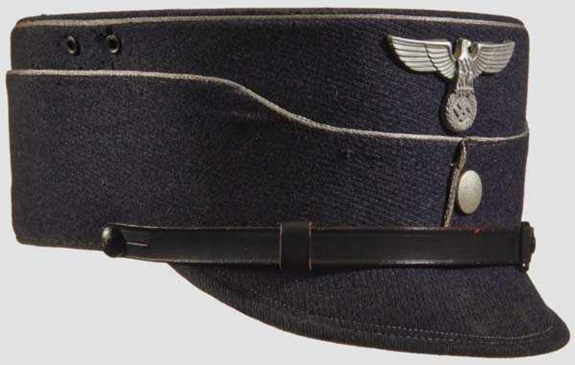 A Kepi for an NSFK Leader Blue gray body and visor (minor age), silver wire piping, aluminum eagle - Bild 3 aus 7