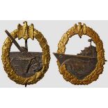 Destroyer and Costal Artillery War Badges Gilded and silvered tombak destroyer with horizontal