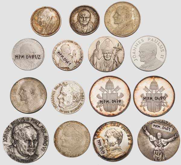 Papst Johannes Paul II. - 15 silberne Medaillen Unterschiedliche Gedenkmedaillen aus Silber mit