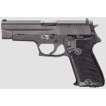 Sig Sauer P 220 Kal. 9 mm Luger, Nr. G156332. Nummerngleich. Blanker Lauf, Länge 112 mm.