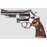 Smith & Wesson Mod. 57, {The .41 Magnum Target{, mit Holster Kal. .41 Mag., Nr. S250322. Heavy