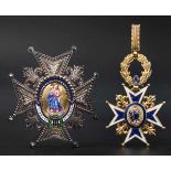 Orden Karls III. - Großkreuzsatz In allerfeinster Goldschmiedetechnik gefertigtes Ordenskreuz aus