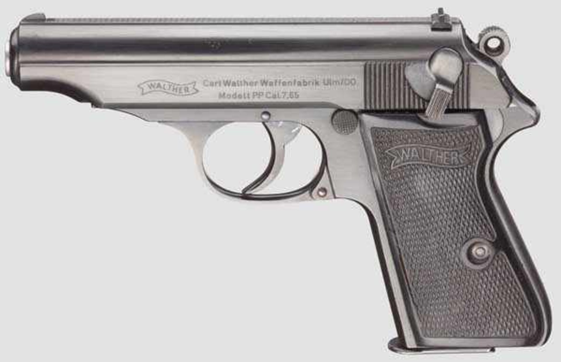 Walther PP, ZM-Ulm, Mischtyp Kal. 7,65 mm Nr. 108714P. Blanker Lauf. Achtschüssig. Dt. Beschuss.