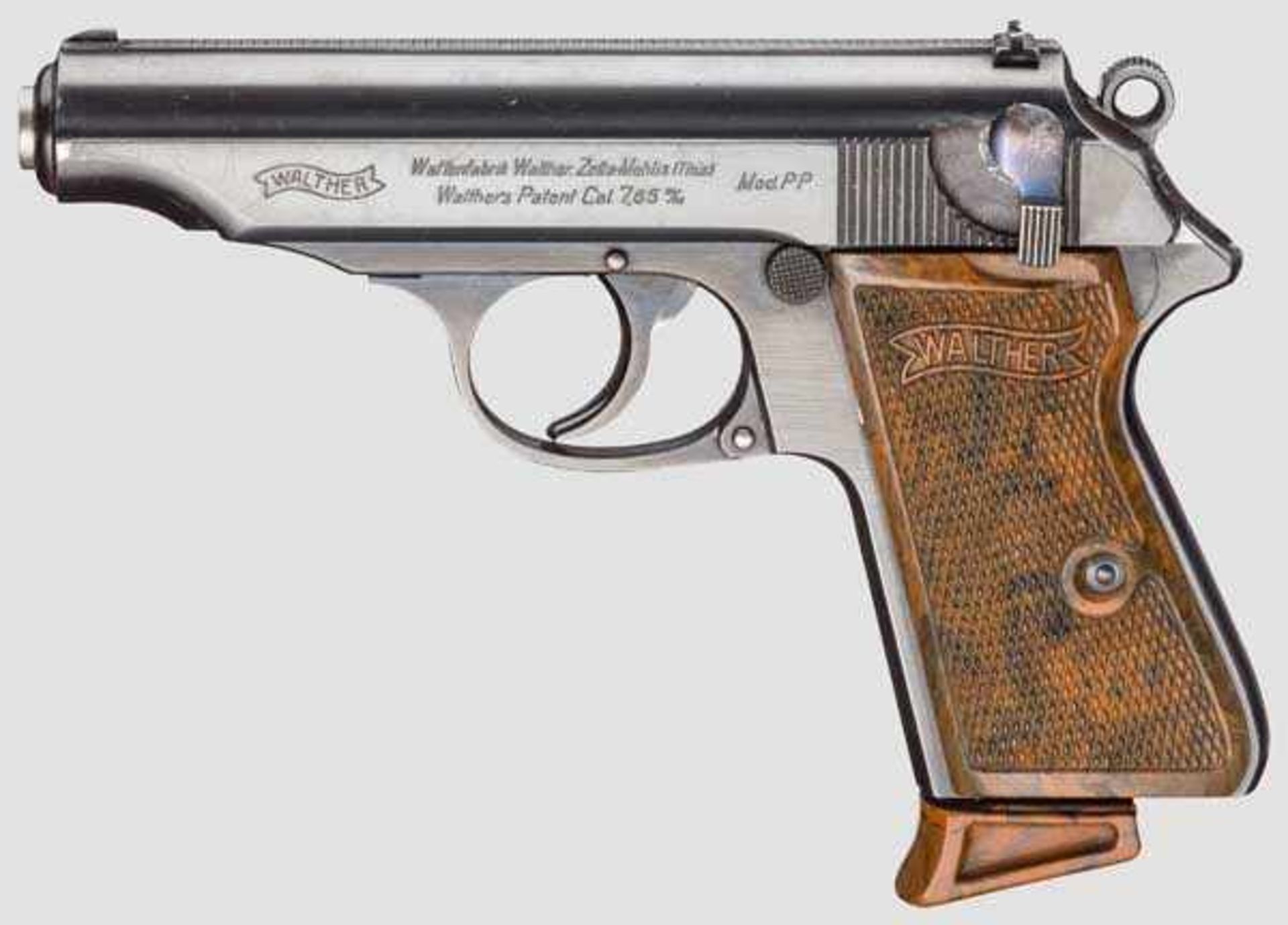 Walther PP, ZM, 2. Ausführung Kal. 7,65 mm, Nr. 761555. Blanker Lauf. Achtschüssig. Beschuss Krone/