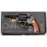 Charter Arms Corp. Stratford, Undercover, im Karton Kal. .38 Spl., Nr. 668023. Blanker Lauf, Länge