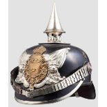 Helm für Unteroffiziere im 4. Infanterie-Regiment, 2. Hälfte 19. Jhdt. Schwarz lackierte Lederglocke