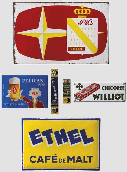 Sechs französische Werbetafeln, teils emailliert Große Emailletafel {Pils Export{, hergestellt von