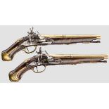 Ein paar Miquelet-Knabenpistolen mit Messingläufen, Süditalien um 1740 Achtkantige, in rund