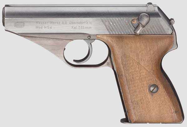 Mauser Mod. HSc Kal. 7,65 mm, Nr. 822040. Nummerngleich. Blanker Lauf. Achtschüssig. Beschuss