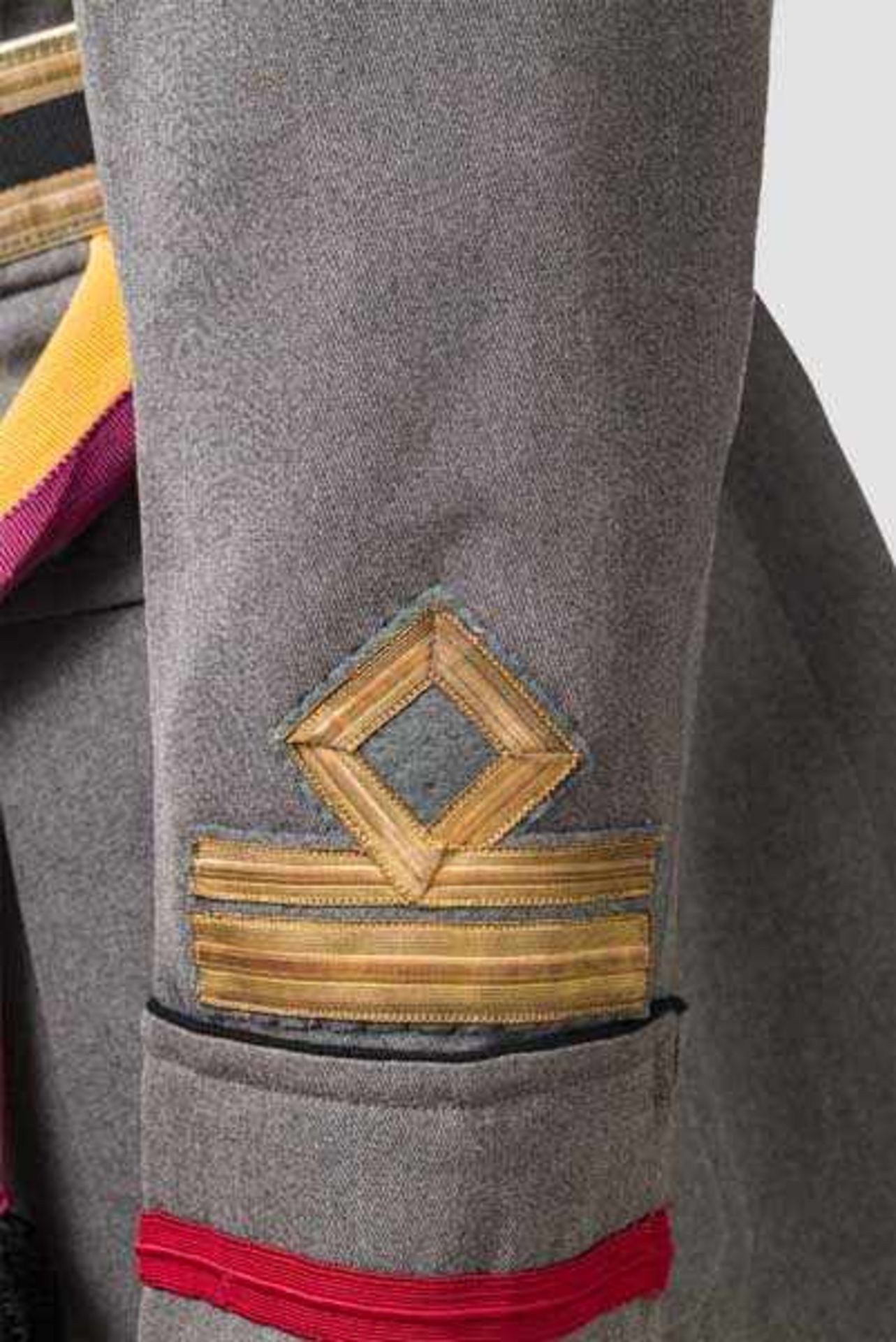 Uniform eines Majors der faschistischen Miliz MVSN Schirmmütze aus grauem Filz, schwarzes Besatzband - Bild 4 aus 9