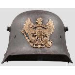 Stahlhelm M 16 eines Angehörigen des Hannoversches Jäger-Bataillon Nr. 10 Feldgrau übermalte