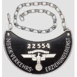 Ringkragen des NSKK Verkehrs-Erziehungsdienstes Leichtmetall, schwarz lackiert, NSKK-Emblem,