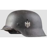 Helm M 42 WH Feldgraue Originallackierung mit außenseitiger Rauhlackierung und nahezu perfekt