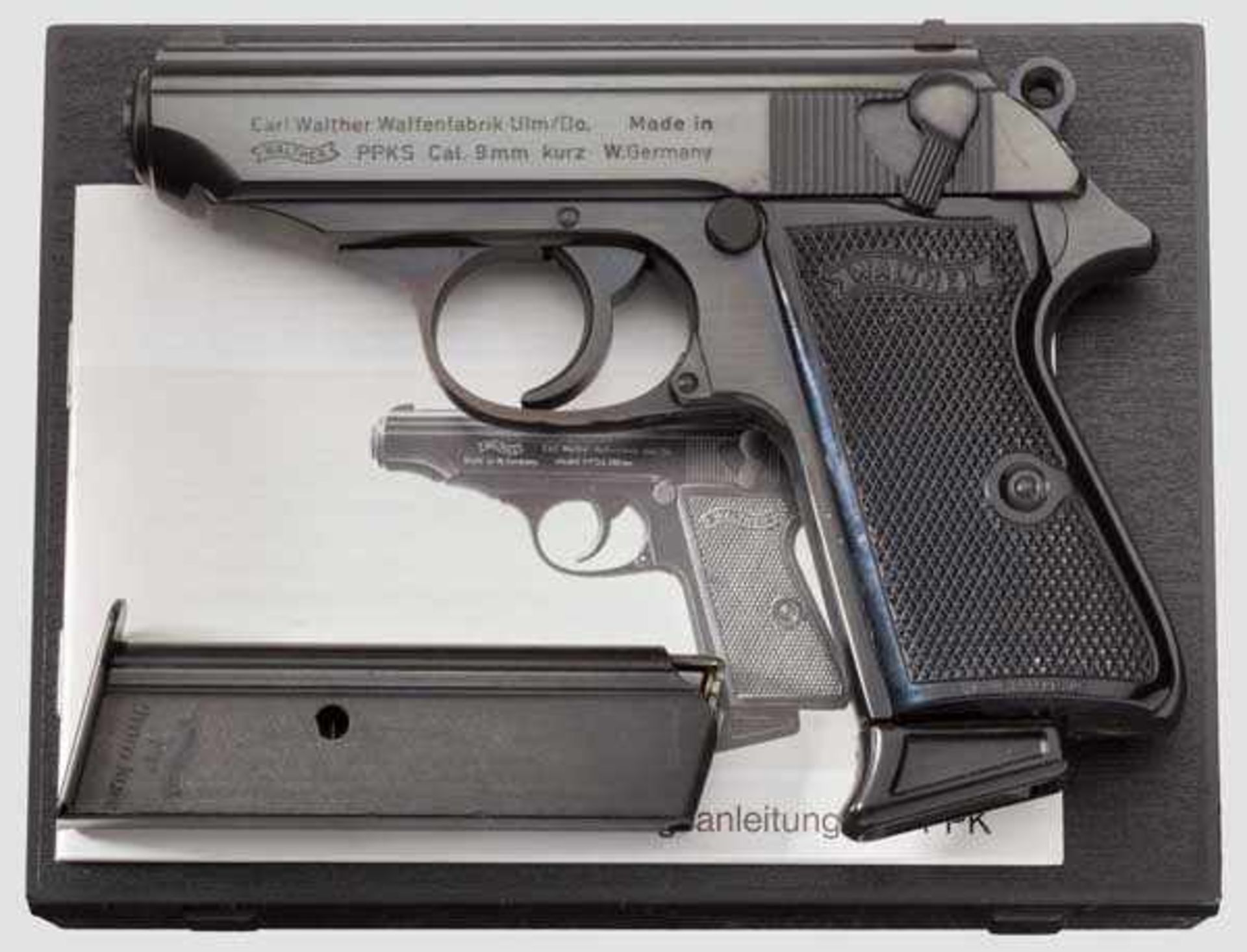 Walther PPKS, in Box Kal. 9 mm kurz, Nr. 803356. Nummerngleich. Blanker Lauf. Siebenschüssig.