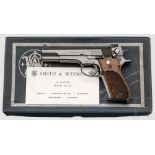 Smith & Wesson Mod. 52-2, "The Master Single Action", im Karton Kal. .38 Spl. Wadcutter, Nr.
