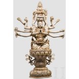 18-armige Gottheit Avalokiteshvara aus Elfenbein, China, um 1900 Mehrteilig gearbeitete,