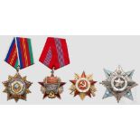 Vier Orden, Sowjetunion, ab 1944 Orden der Oktoberrevolution, Silber, teilvergoldet, emailliert. Rs.