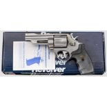 Smith & Wesson Mod. 629-2, "The .44 Classic Mountain Gun", Stainless, im Karton Kal. .44 Mag., Nr.