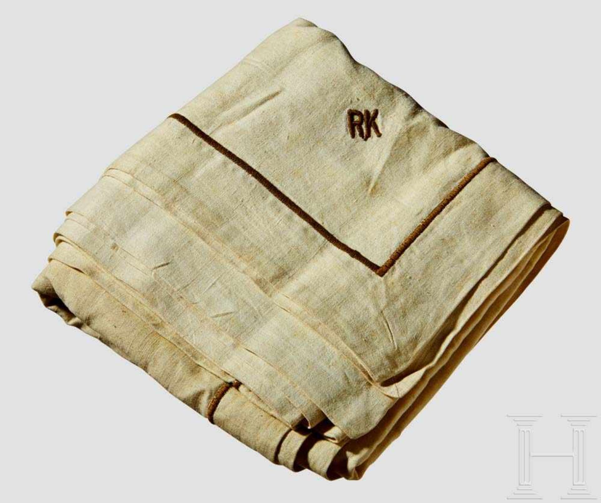 Adolf Hitler - a Table Cloth from the Table Silver of the New Reich Chancellery, Berlin Fine beige - Bild 2 aus 3