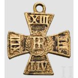Ehrenkreuz für die Feldzüge 1814/15 Aus Geschützbronze gegossenes Kreuz mit ziseliertem Grund. Reste