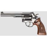 Smith & Wesson Mod. 14-2, "The K-38 Target Masterpiece" Kal. .38 Spl., Nr. K485187. Blanker Lauf,