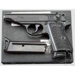 Personal Protection Weapon (PPW) Walther PP, in Box Kal. .22 l.r., Nr. 45185LR. Nummerngleich.
