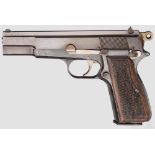 FN HP Mod. 35 Kal. 9 mm Luger, Nr. 182803. Nummerngleich. Blanker Lauf. 13-schüssig. Dt. Beschuss.